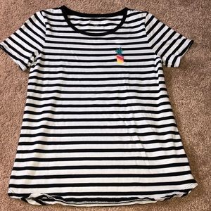 pineapple graphic t shirt!